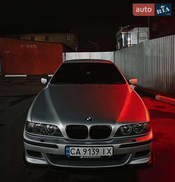 Седан BMW 5 Series 1999 в 