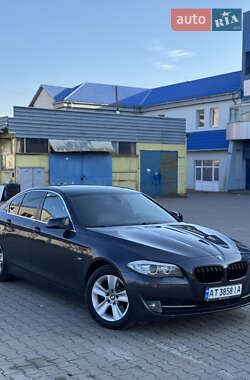 Седан BMW 5 Series 2010 в 