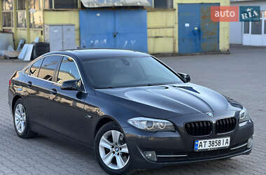 Седан BMW 5 Series 2010 в 