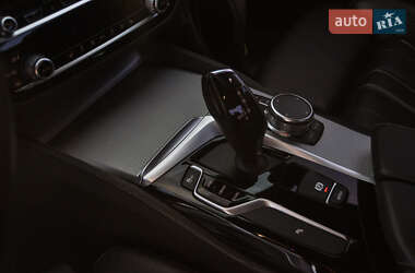 Седан BMW 5 Series 2017 в 