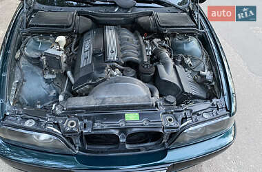 Седан BMW 5 Series 1996 в 