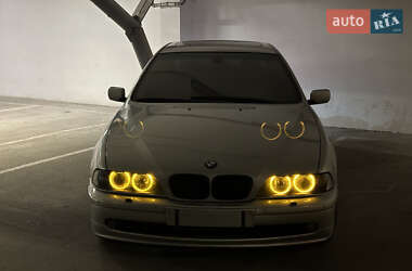 Седан BMW 5 Series 2003 в 