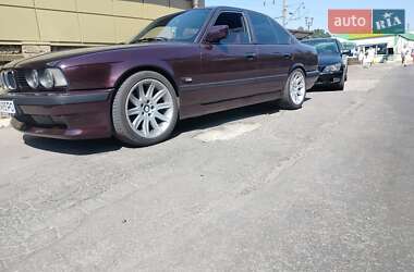Седан BMW 5 Series 1990 в 