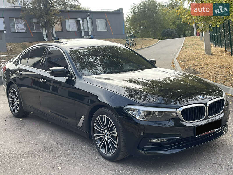 Седан BMW 5 Series 2017 в Харькове