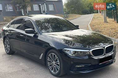 Седан BMW 5 Series 2017 в 