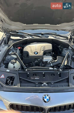 Седан BMW 5 Series 2012 в 