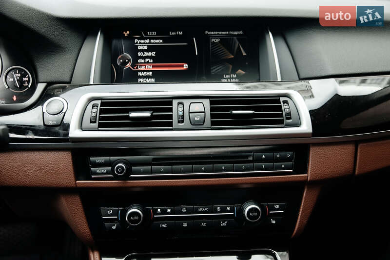 Седан BMW 5 Series 2015 в Києві