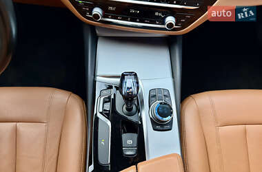 Седан BMW 5 Series 2017 в 