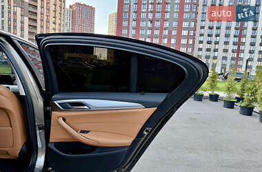 Седан BMW 5 Series 2017 в 