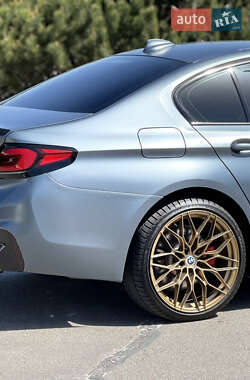 Седан BMW 5 Series 2019 в 