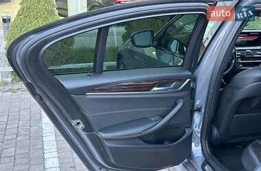 Седан BMW 5 Series 2017 в 