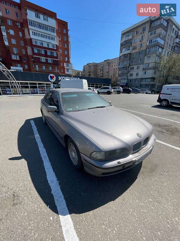 Седан BMW 5 Series 1999 в Одессе