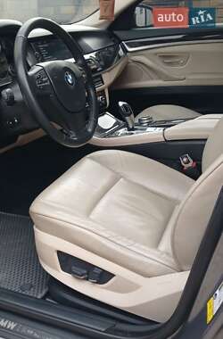 Седан BMW 5 Series 2012 в 