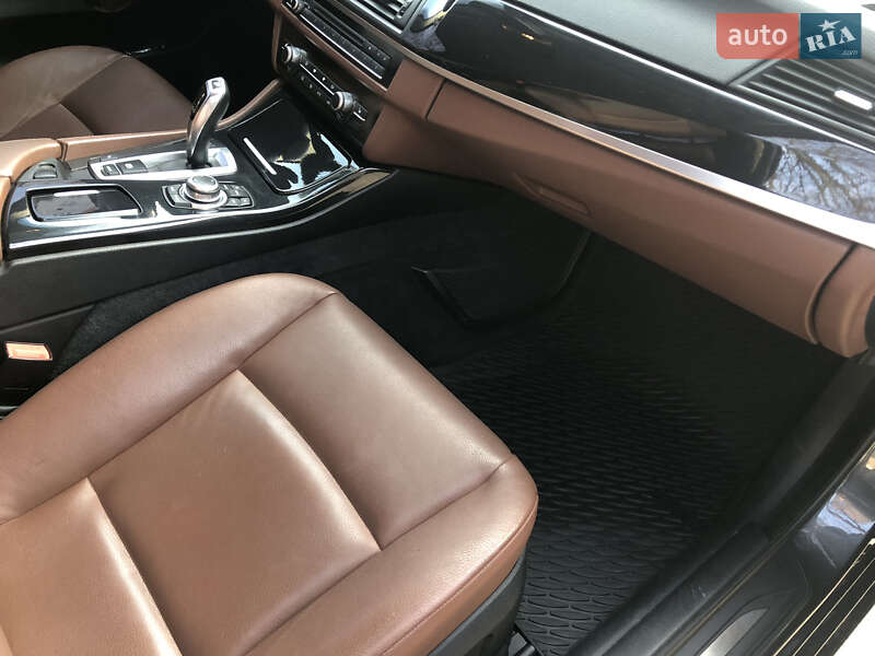 Седан BMW 5 Series 2010 в Кременчуге