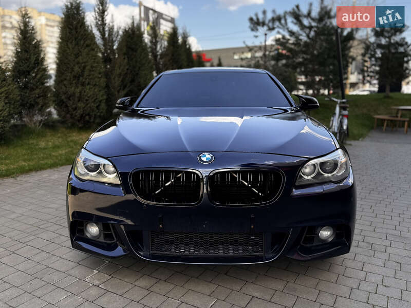 Седан BMW 5 Series 2015 в 