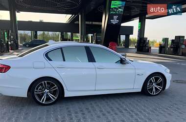 Седан BMW 5 Series 2012 в 