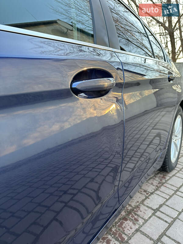 Седан BMW 5 Series 2018 в Костополе