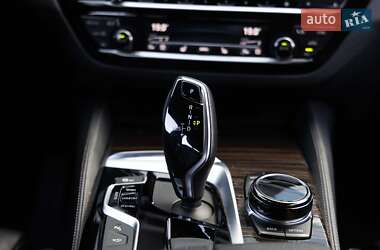 Седан BMW 5 Series 2018 в 