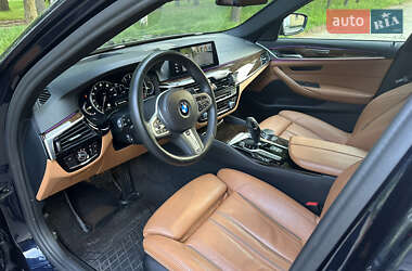 Седан BMW 5 Series 2017 в 