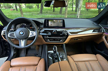 Седан BMW 5 Series 2017 в 