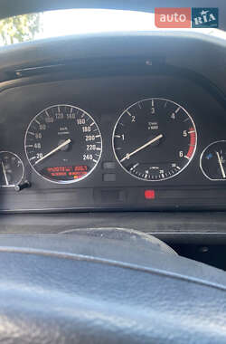 Седан BMW 5 Series 1993 в 