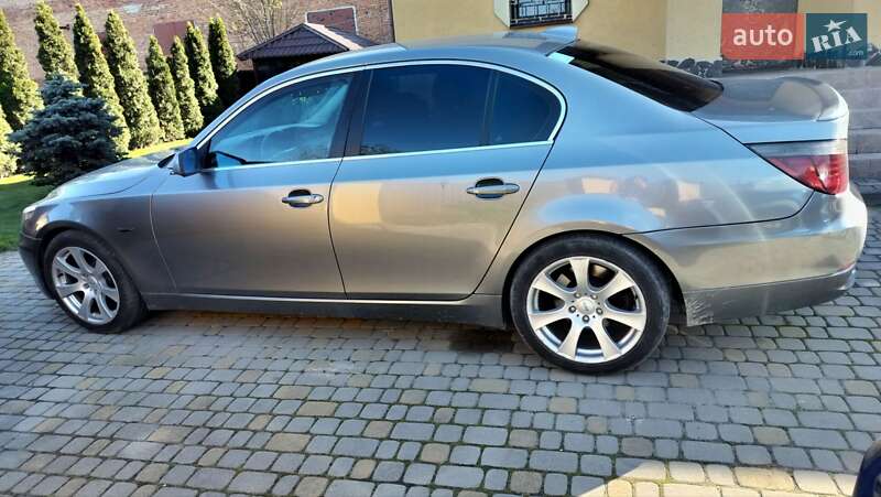 Седан BMW 5 Series 2008 в Львові