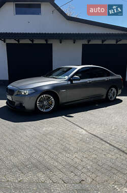 Седан BMW 5 Series 2015 в Самборі