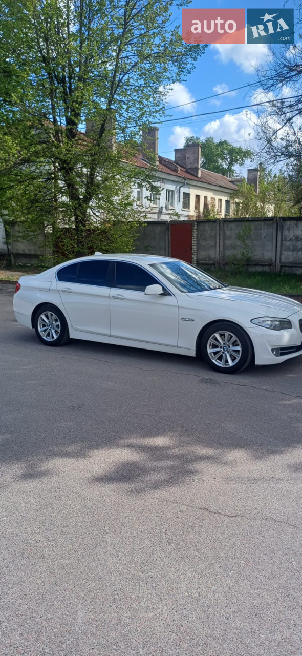 2011 BMW 5er - мініатюра 12