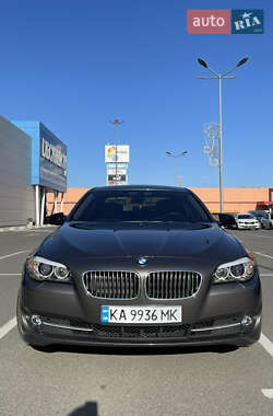Седан BMW 5 Series 2012 в 