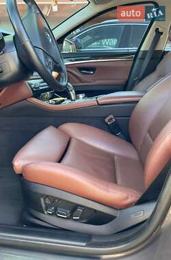 Седан BMW 5 Series 2012 в 