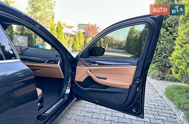 Седан BMW 5 Series 2019 в 