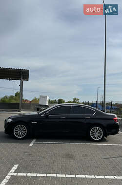 Седан BMW 5 Series 2013 в 