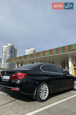 Седан BMW 5 Series 2013 в 