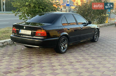 Седан BMW 5 Series 2001 в 