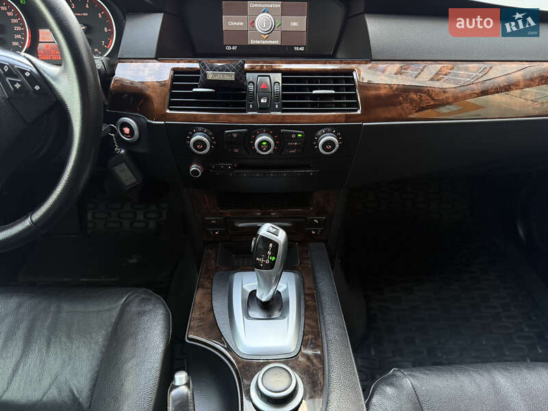 Седан BMW 5 Series 2007 в Хмельницькому