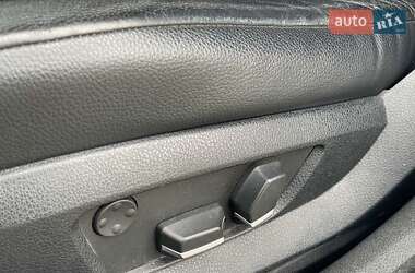 Седан BMW 5 Series 2012 в 