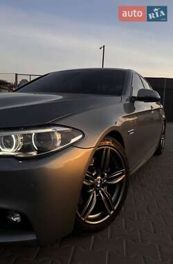 Седан BMW 5 Series 2016 в Днепре