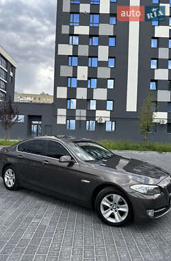 Седан BMW 5 Series 2013 в 