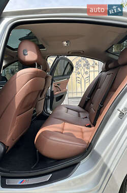 Седан BMW 5 Series 2016 в 