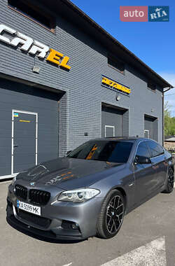 Седан BMW 5 Series 2012 в 