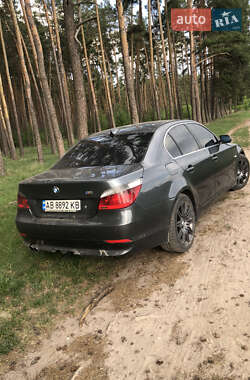Седан BMW 5 Series 2004 в 