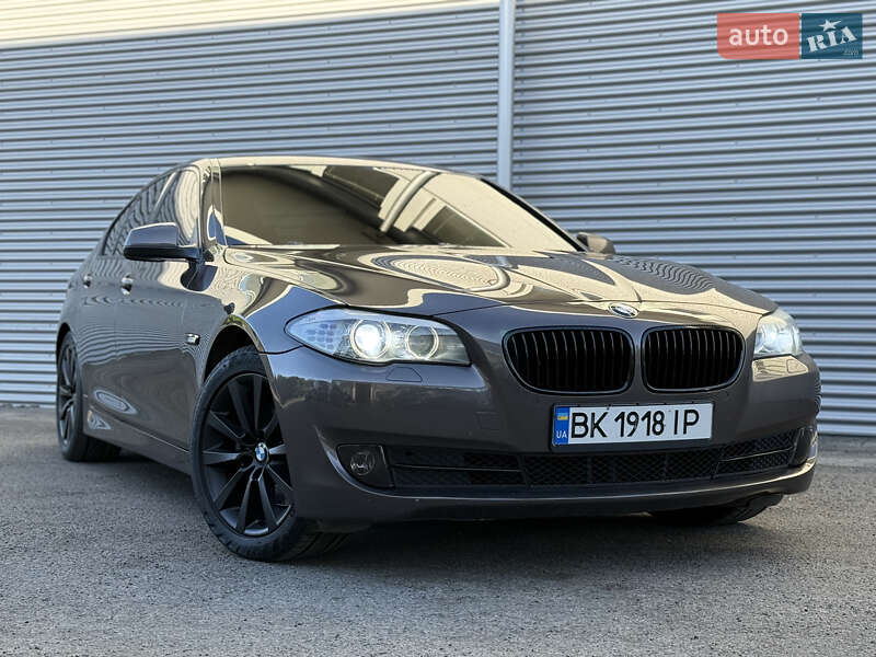 Седан BMW 5 Series 2012 в Рівному