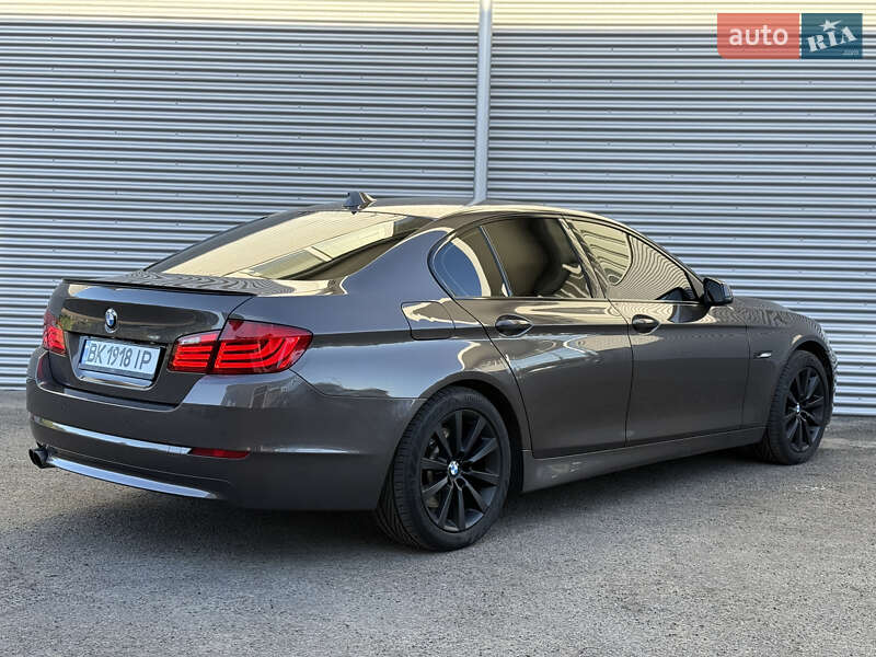 Седан BMW 5 Series 2012 в Рівному