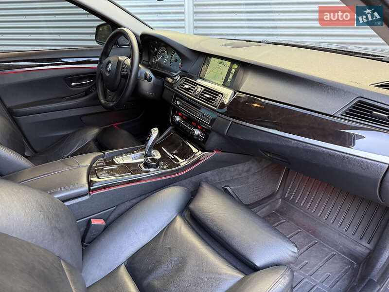 Седан BMW 5 Series 2012 в Рівному