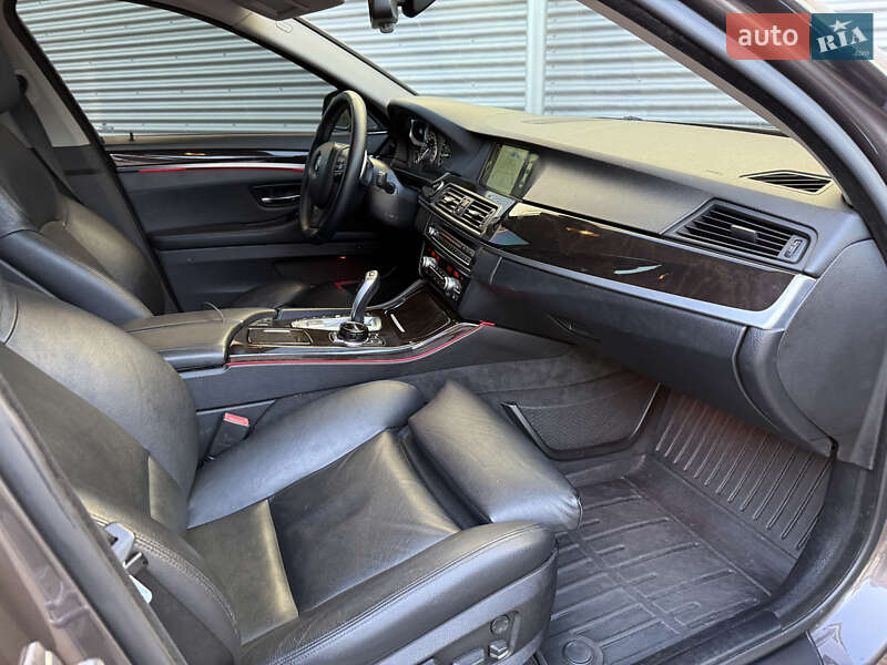Седан BMW 5 Series 2012 в Рівному