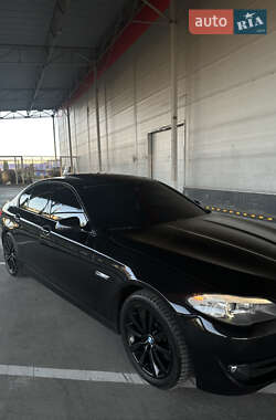 Седан BMW 5 Series 2012 в 