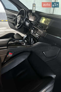 Седан BMW 5 Series 2012 в 