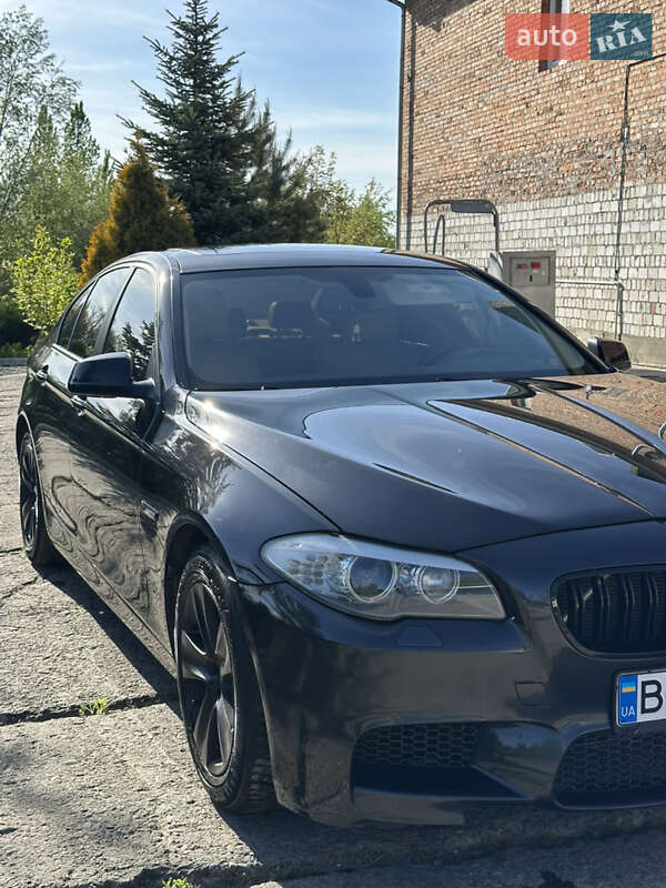 Седан BMW 5 Series 2013 в Львове