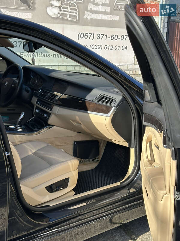 Седан BMW 5 Series 2013 в Львове