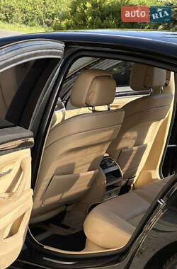 Седан BMW 5 Series 2013 в 
